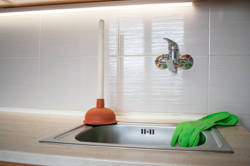 Should You Fix Your Home Plumbing Issues Yourself?